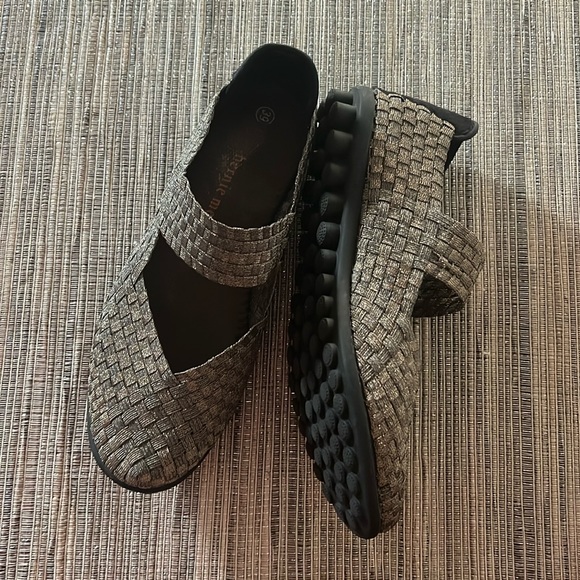 bernie mev. Shoes Bernie Mev Flats Poshmark